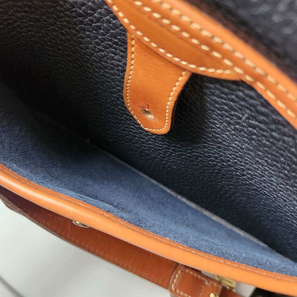 Vintage Dooney & Bourke R25 Navy Medium Essex Shoulder Bag - Picture 10 of 15